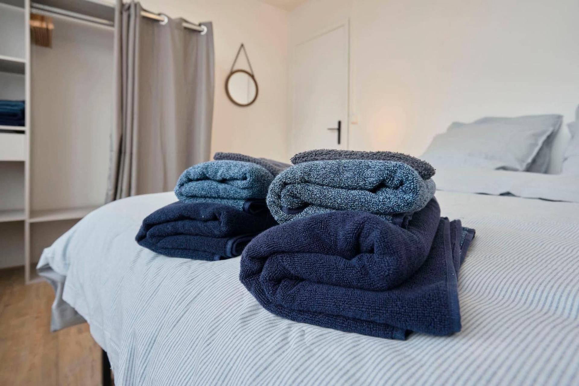 Locations Tourcoing - Le Semart Apartment Bagian luar foto